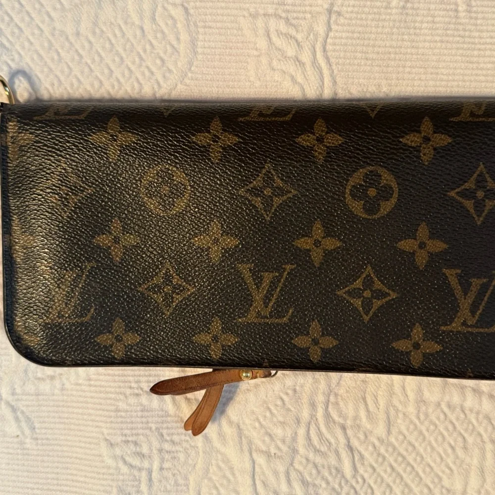 Louis Vuitton Limited Edition Zip Around Long Organizer